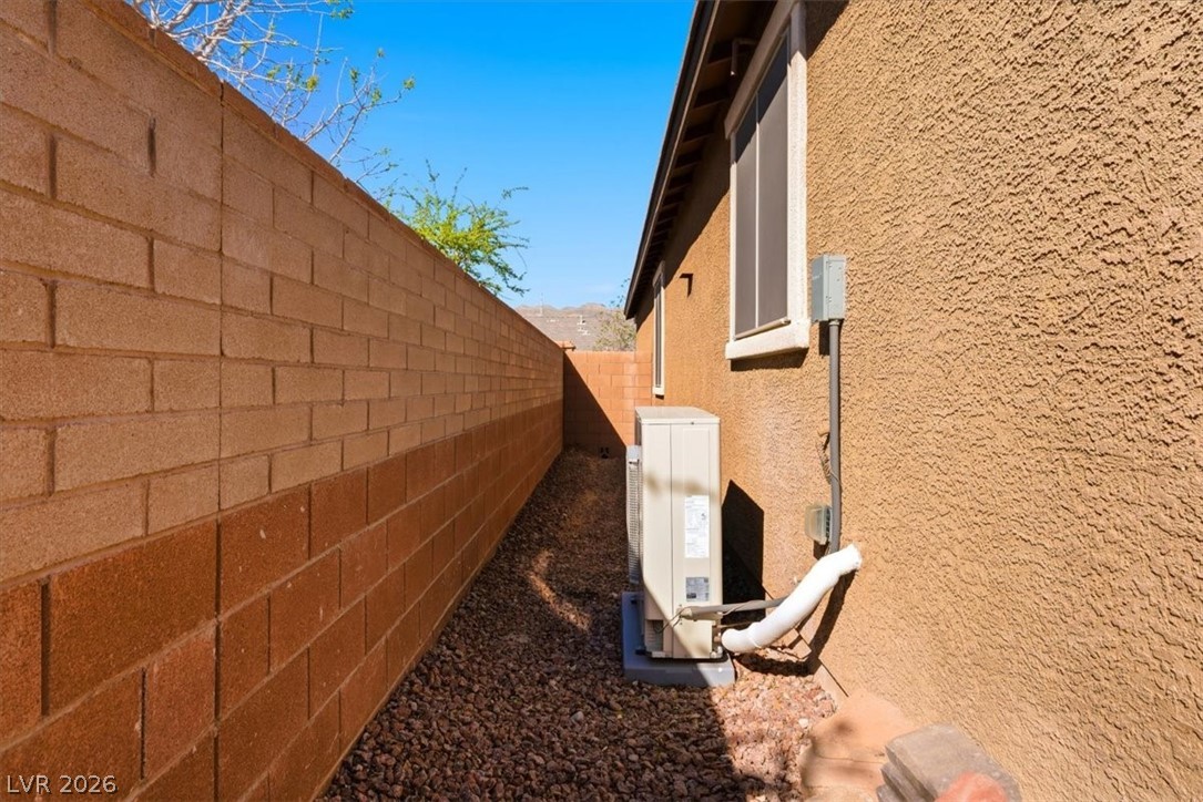 7140 Stanley Frederick Street Property Photo 25