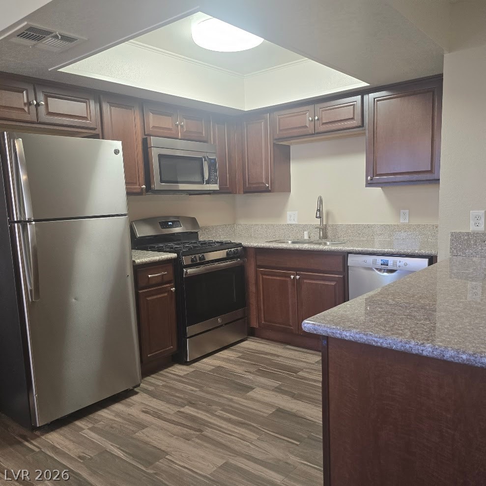 713 Rock Springs Drive 101 Property Photo 4