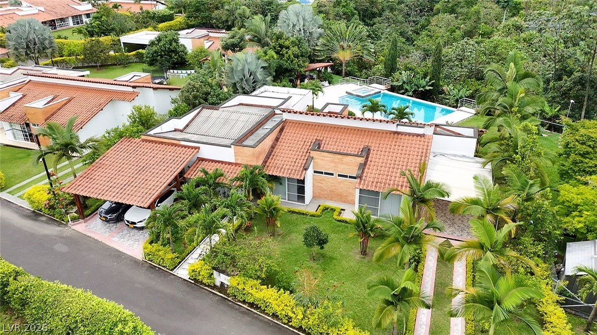 #91-80 Carrera 30 Property Photo 1