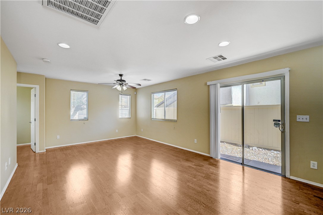 8269 New Leaf Avenue Property Photo 10