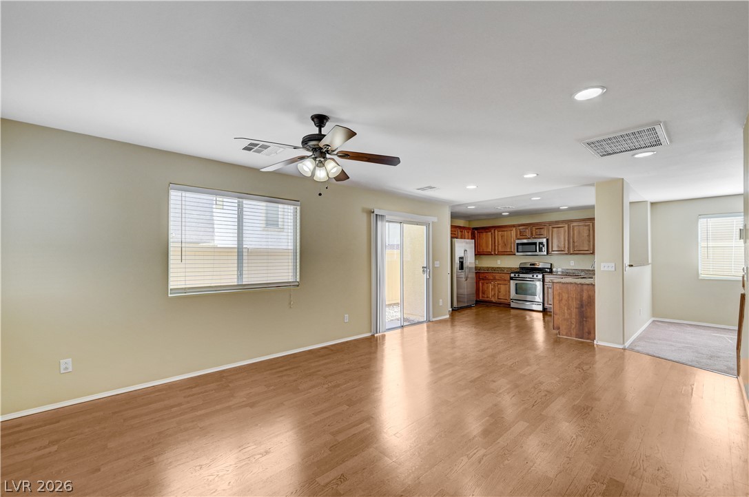 8269 New Leaf Avenue Property Photo 11
