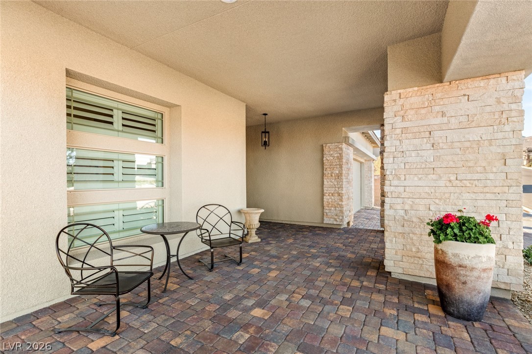 12596 Heritage Heights Drive Property Photo 7