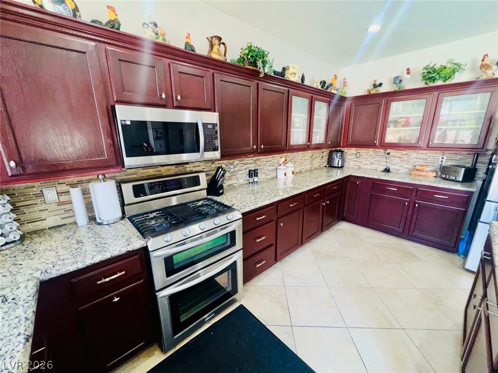 6900 Fruit Flower Avenue Property Photo 9