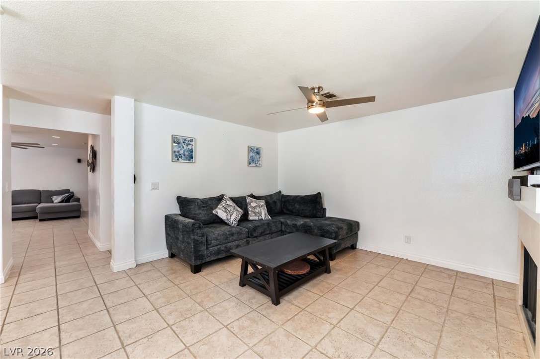 4140 Hazelridge Drive Property Photo 8