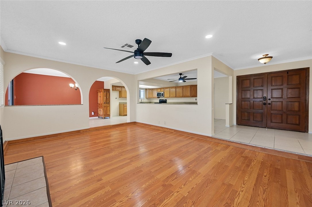 1021 Jimmy Circle Property Photo 8