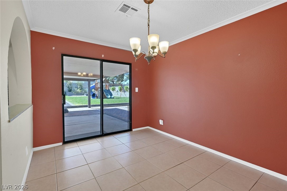 1021 Jimmy Circle Property Photo 16