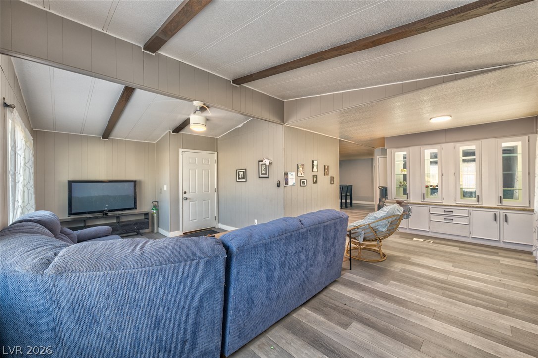 80 Vegas Valley Drive Property Photo 1