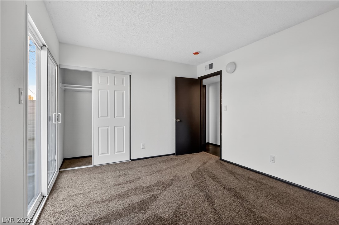 204 Sundance Shores Drive Property Photo 15