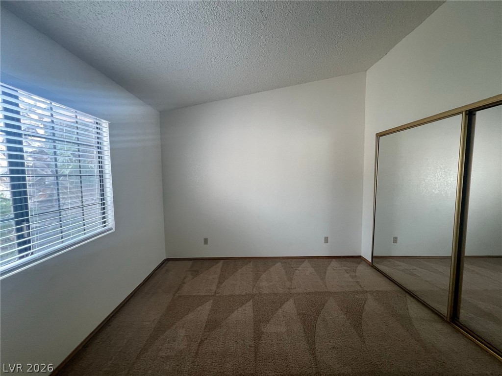 5205 Orchard Hills Avenue Property Photo 21