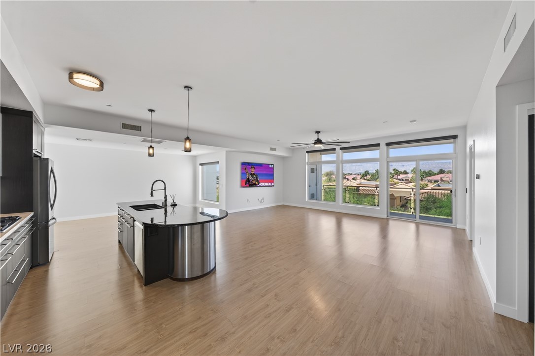 8925 West Flamingo Road 307 Property Photo 5
