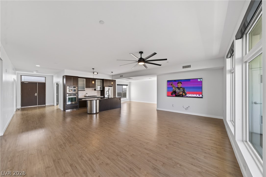 8925 West Flamingo Road 307 Property Photo 7