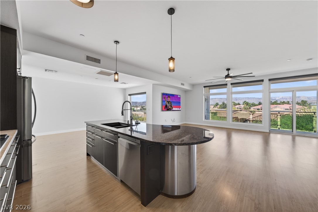 8925 West Flamingo Road 307 Property Photo 18