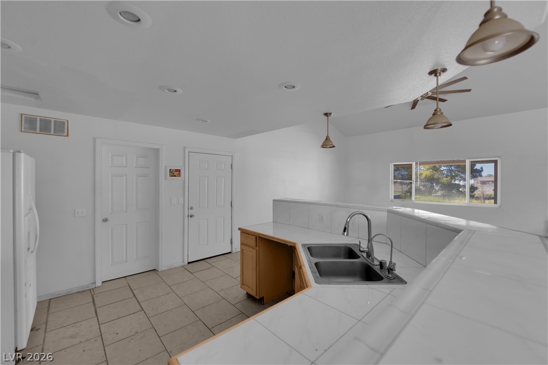 641 Shady Lane Property Photo 11