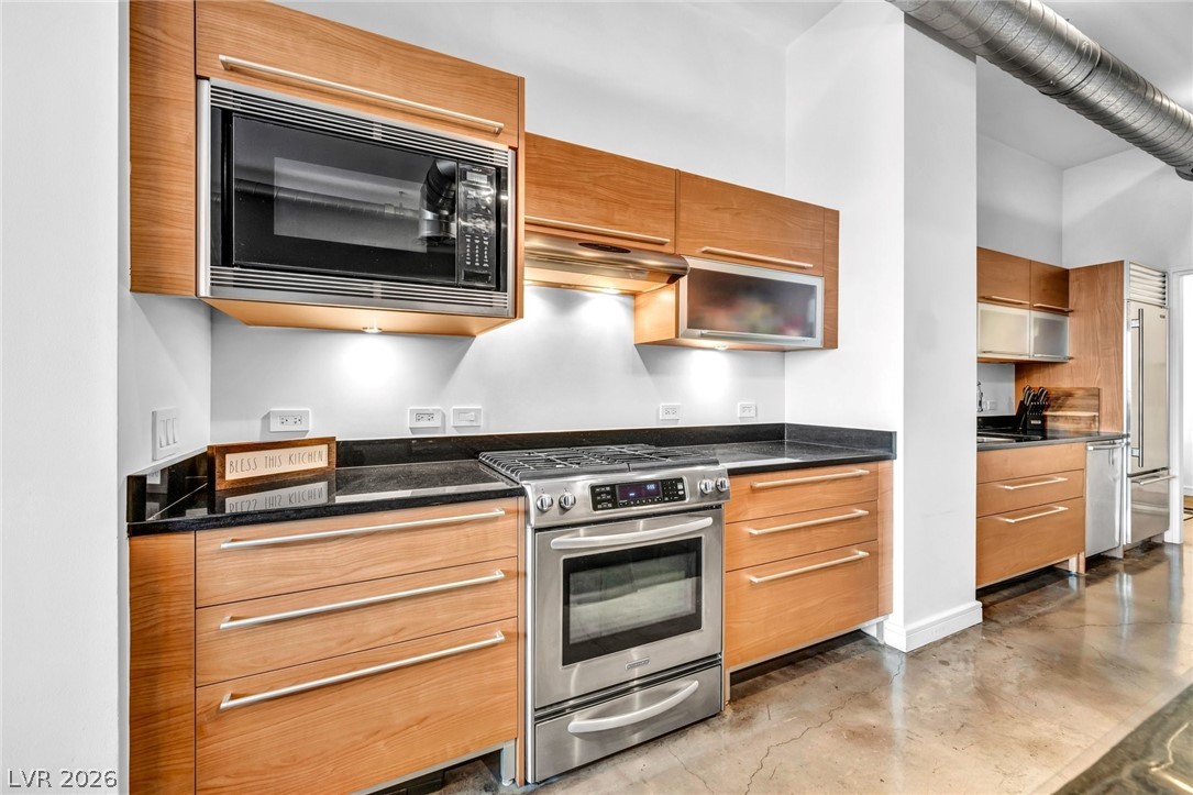 200 Hoover Avenue 807 Property Photo 15
