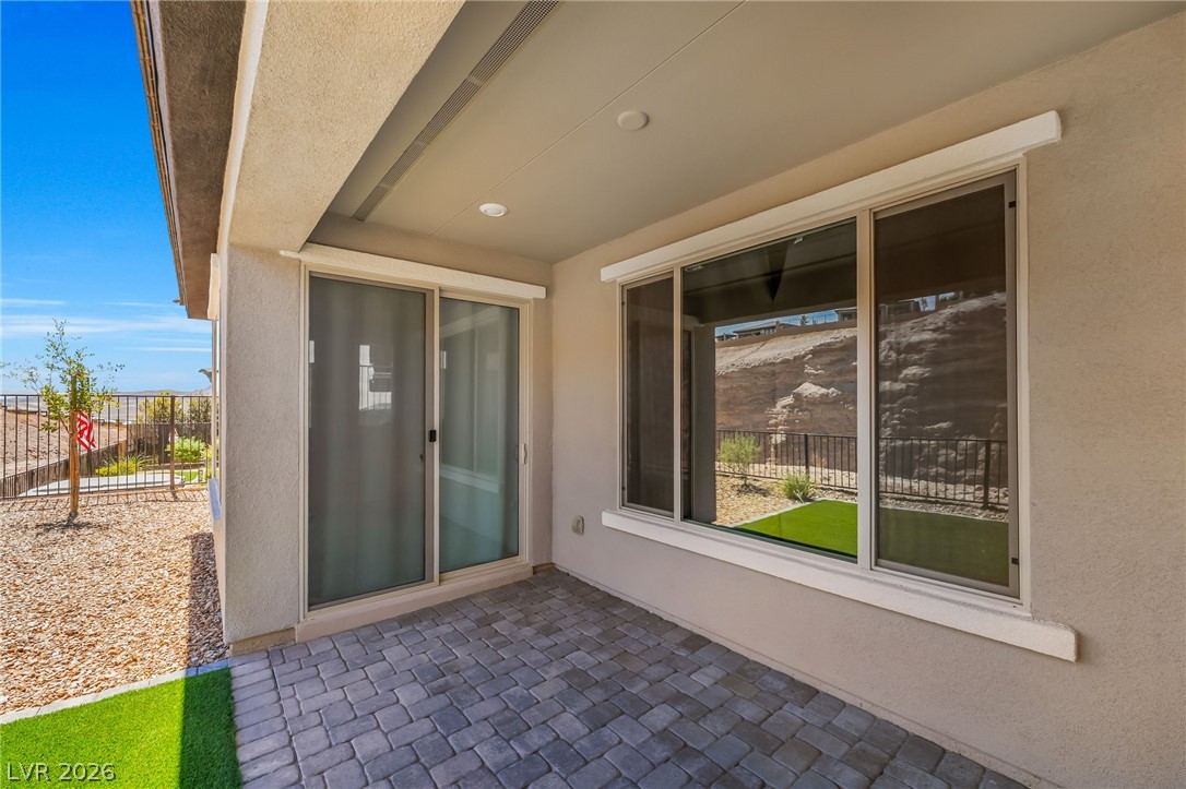 76 Crimson Cactus Avenue Property Photo 22