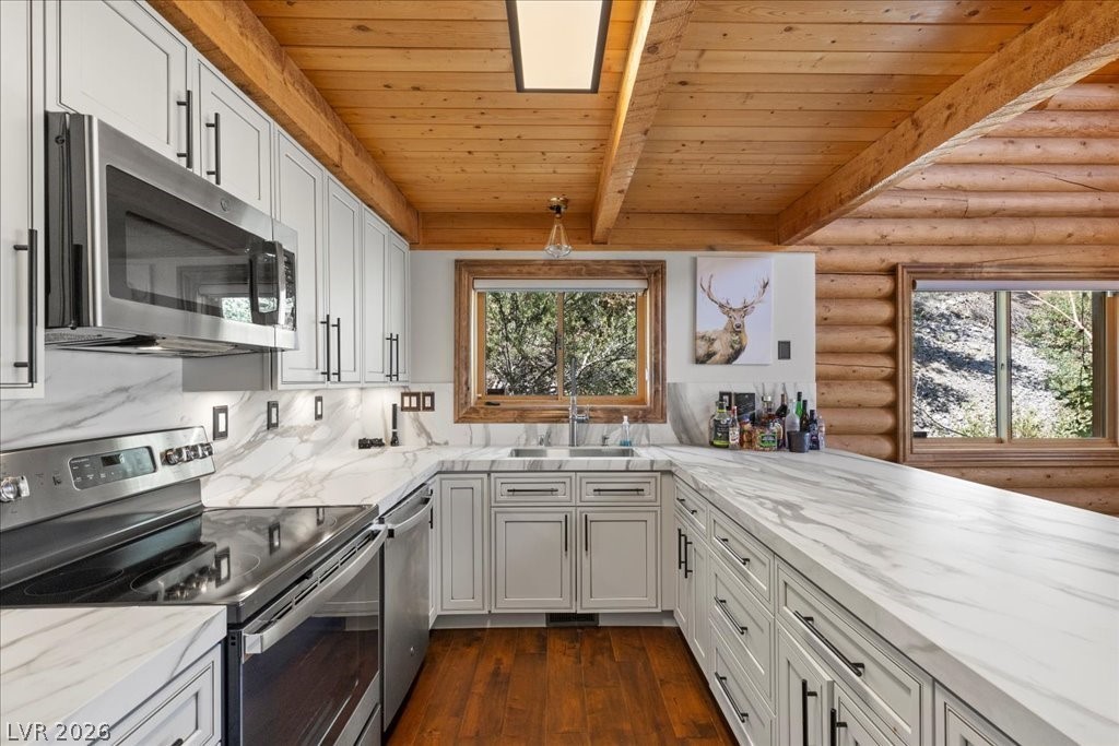 4947 Snow White Road Property Photo 17