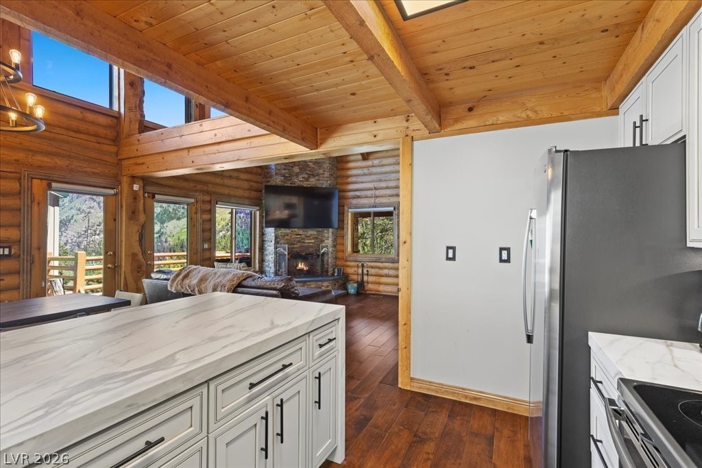 4947 Snow White Road Property Photo 18