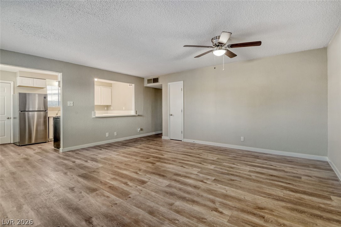 5808 South Lydia Drive Property Photo 3