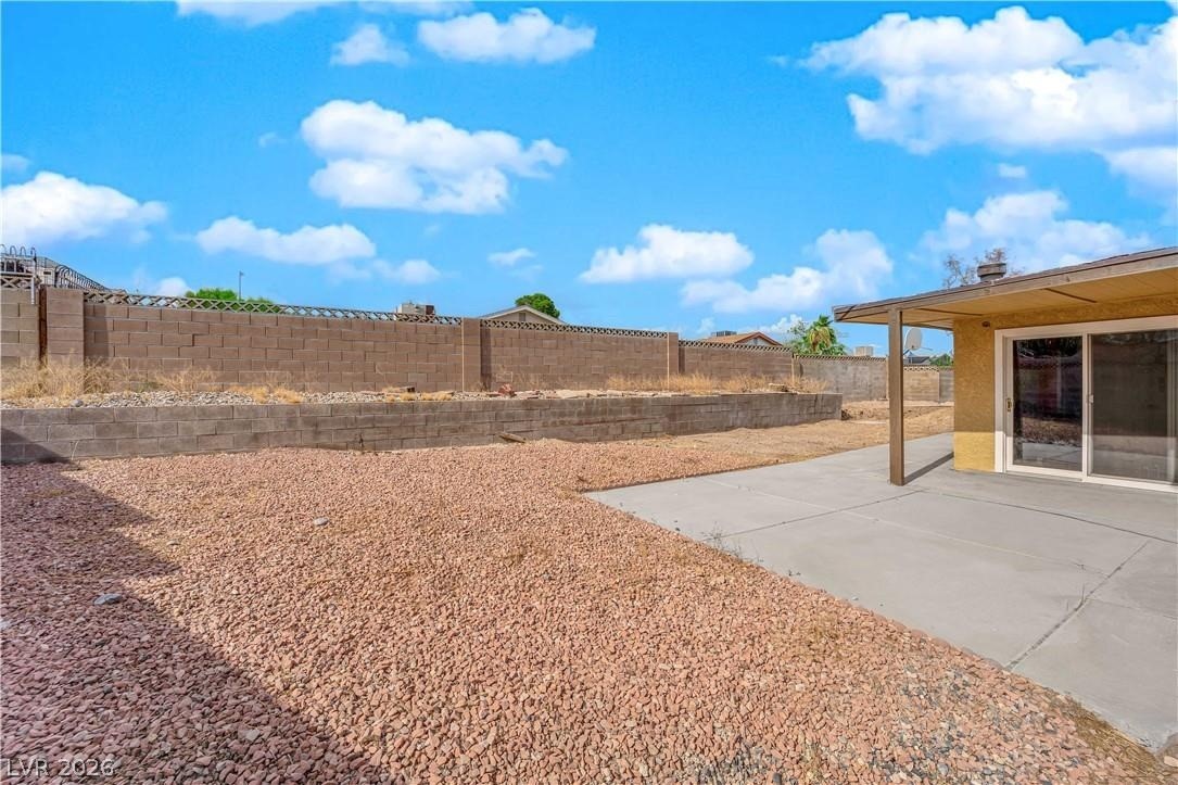 7274 Pinebrook Circle Property Photo 7