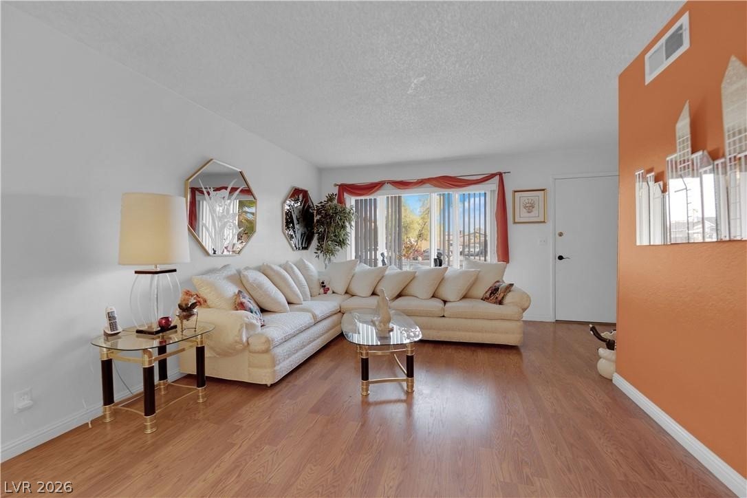7274 Pinebrook Circle Property Photo 11