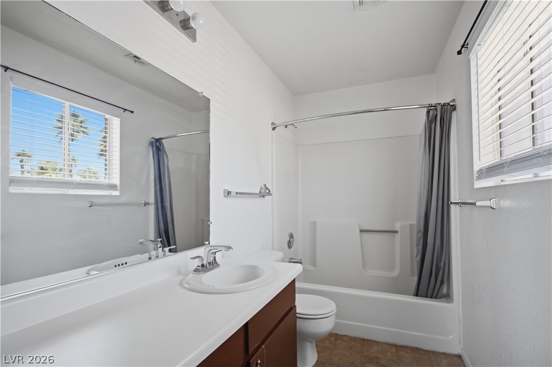 2072 Mesquite Lane 201 Property Photo 9