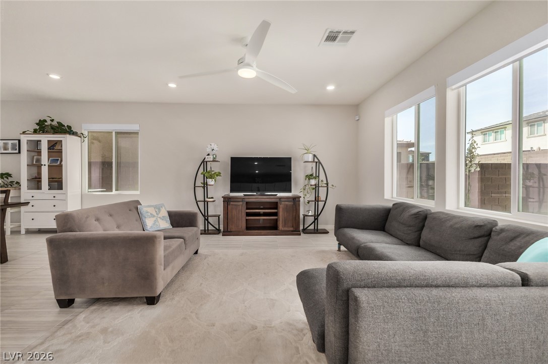 2858 Victorian Road Property Photo 8
