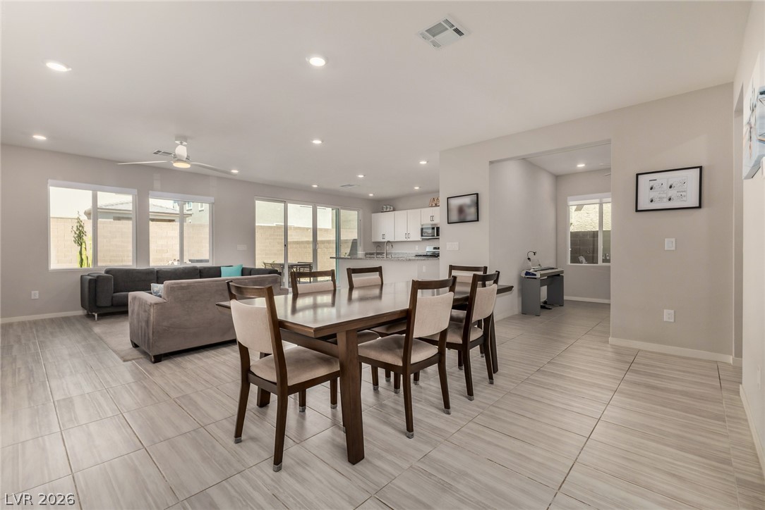 2858 Victorian Road Property Photo 10