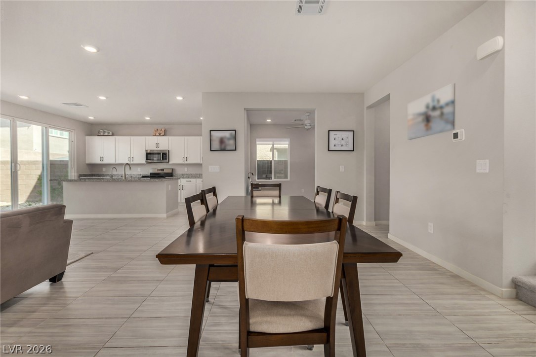 2858 Victorian Road Property Photo 12