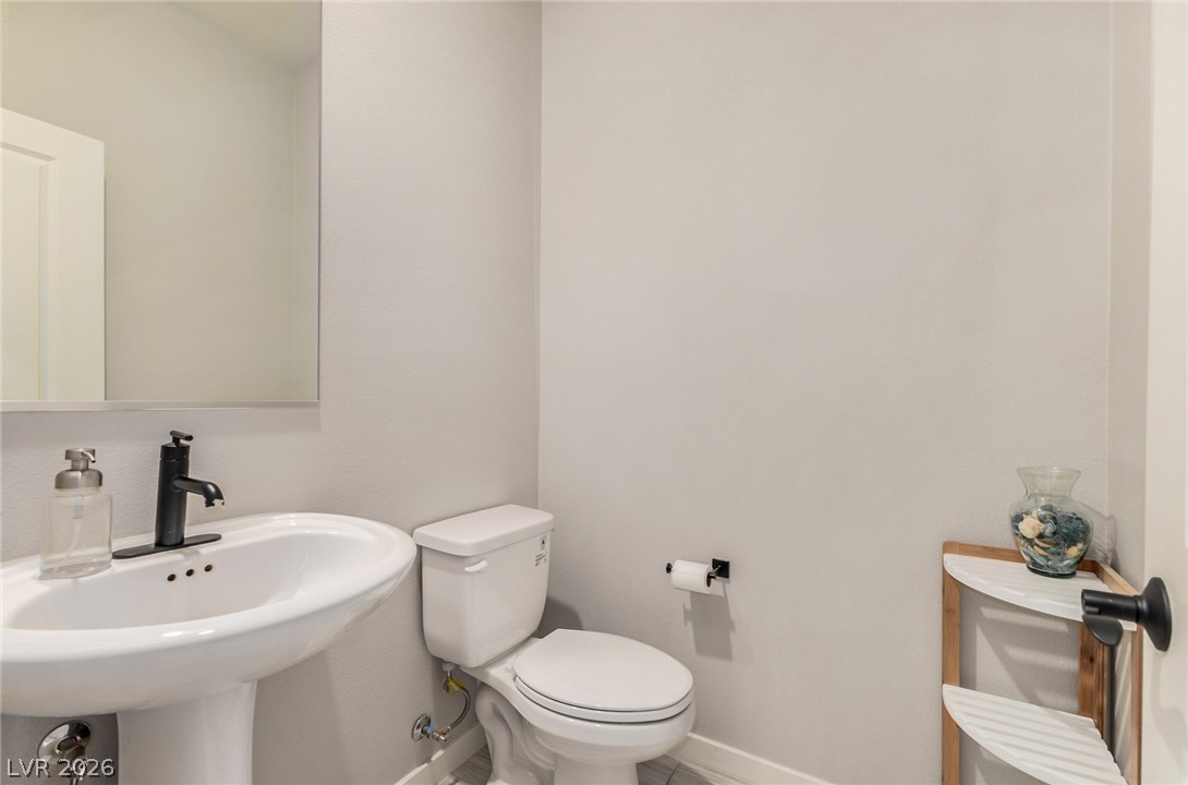 2858 Victorian Road Property Photo 17