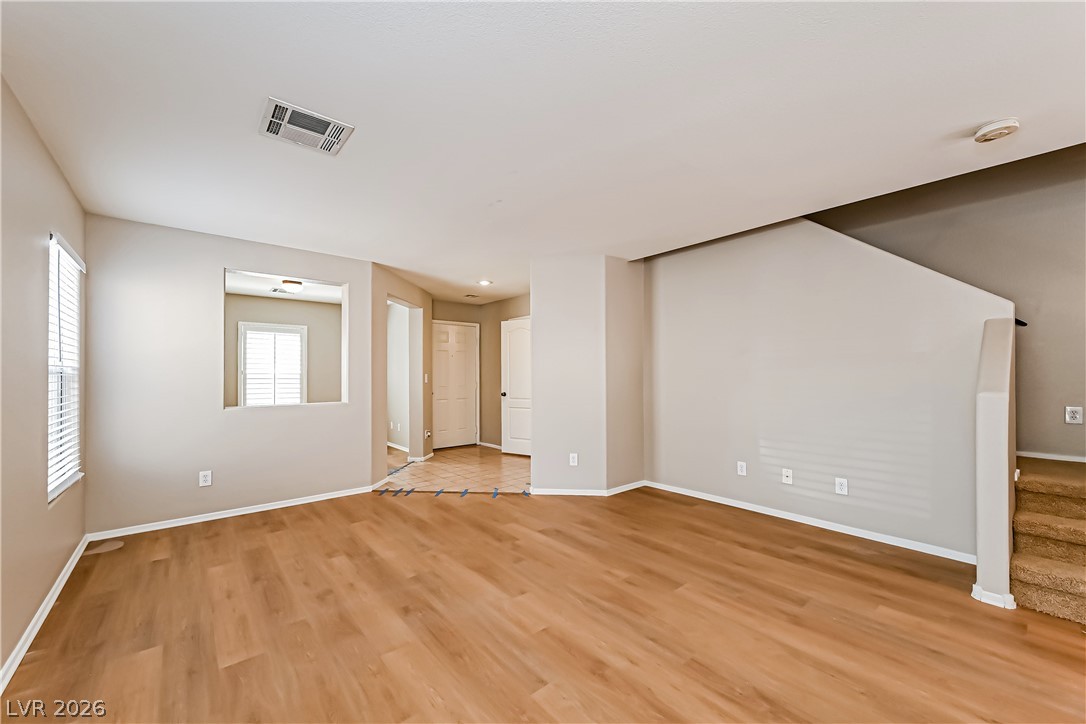 691 Magrath Street Property Photo 5