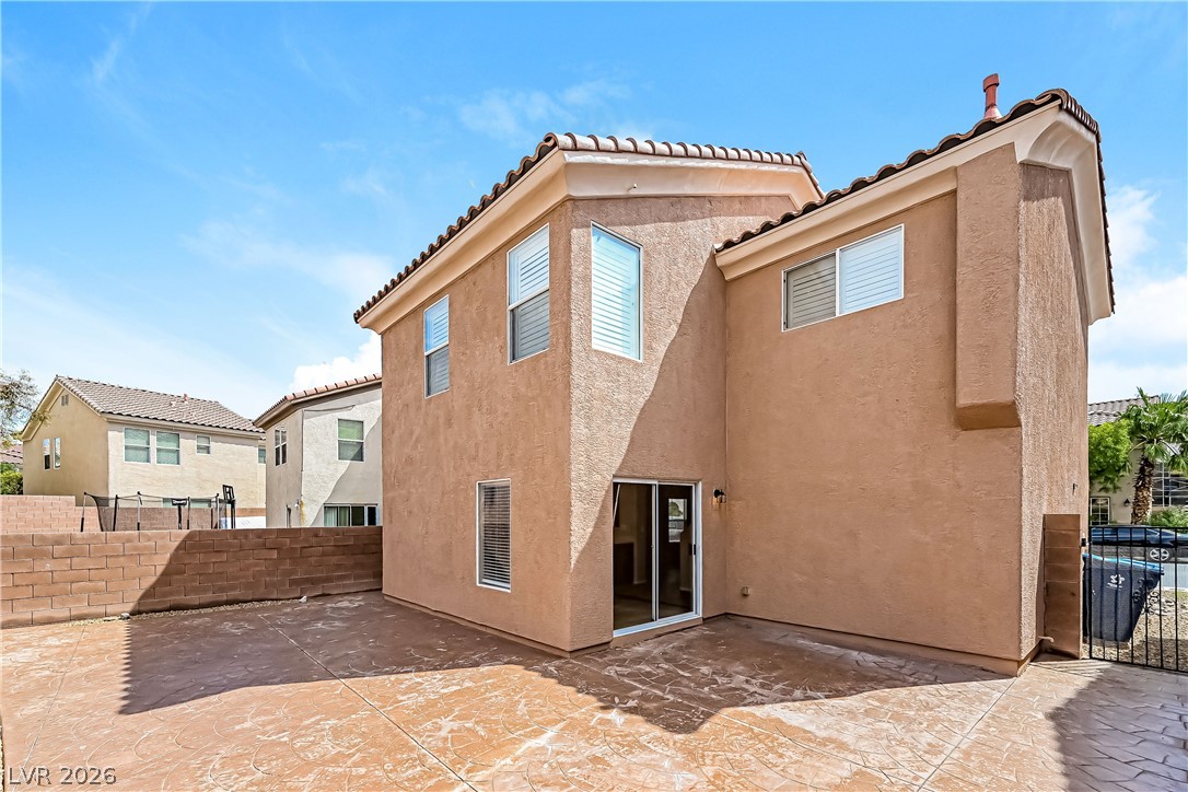 691 Magrath Street Property Photo 15