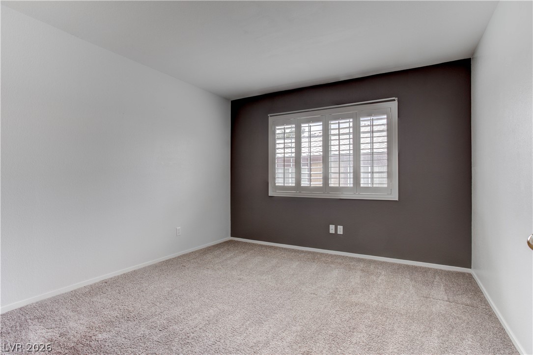 690 Ambling Gait Avenue Property Photo 20