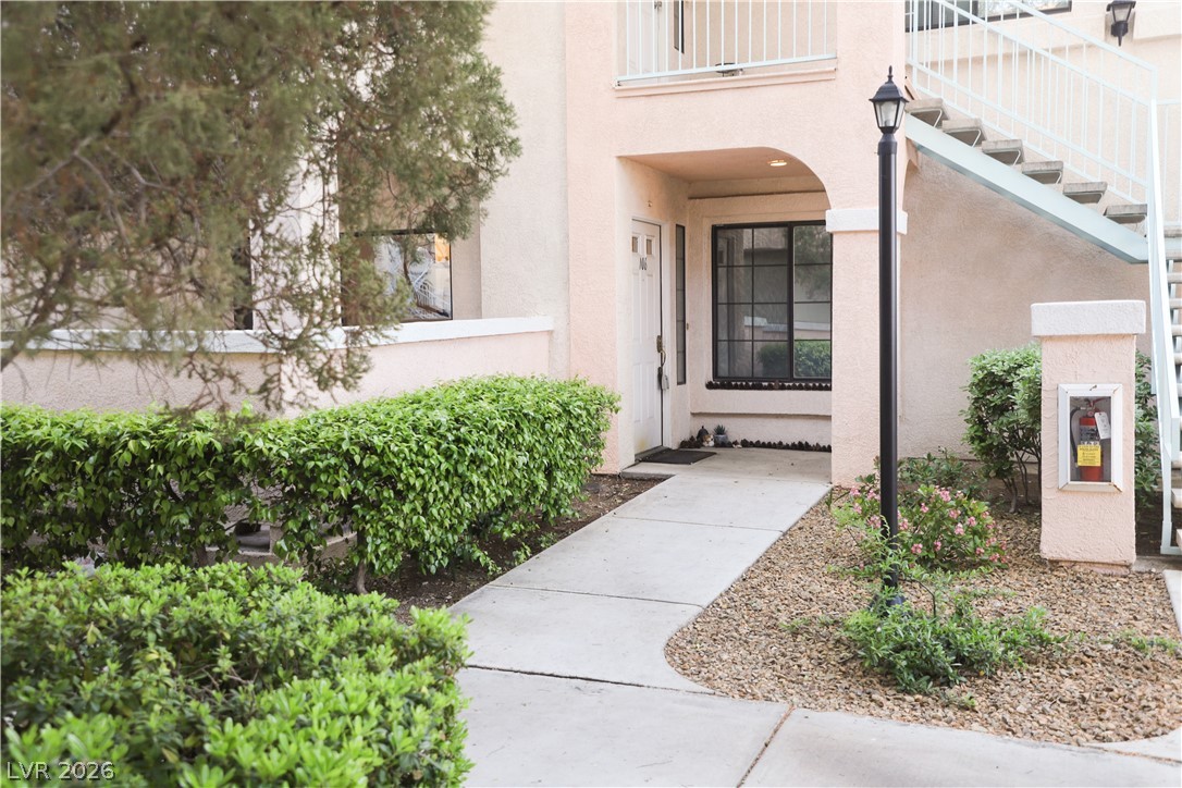 4861 South Torrey Pines Drive 106 Property Photo 2