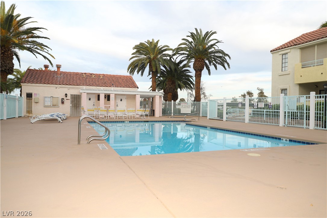 4861 South Torrey Pines Drive 106 Property Photo 5