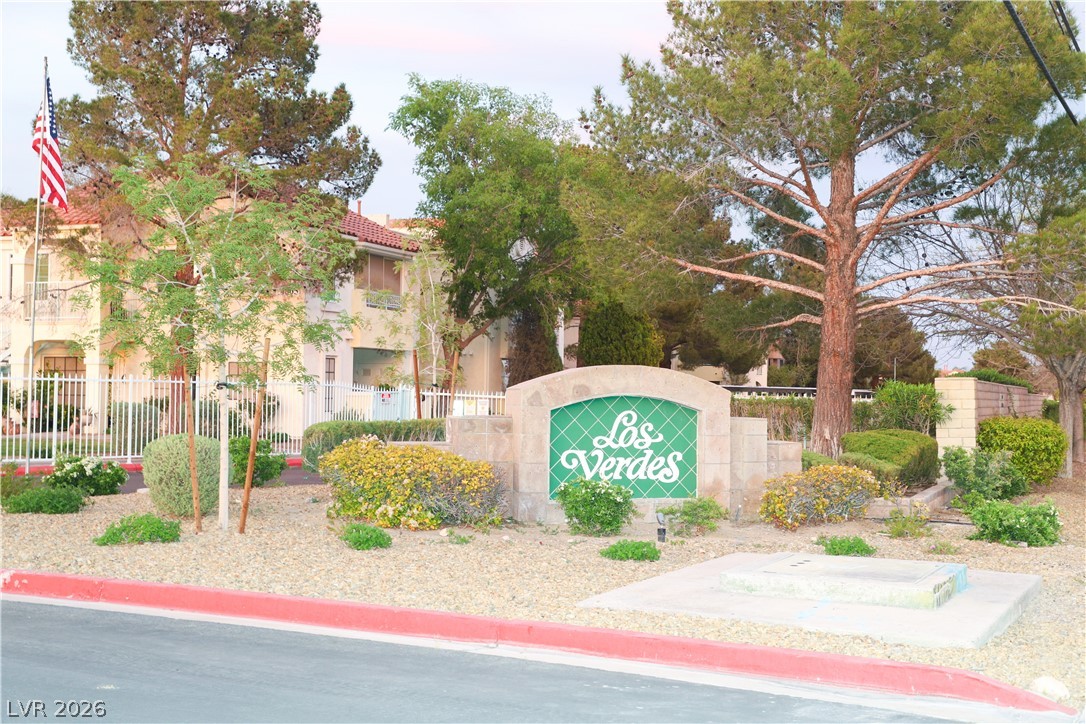 4861 South Torrey Pines Drive 106 Property Photo 14