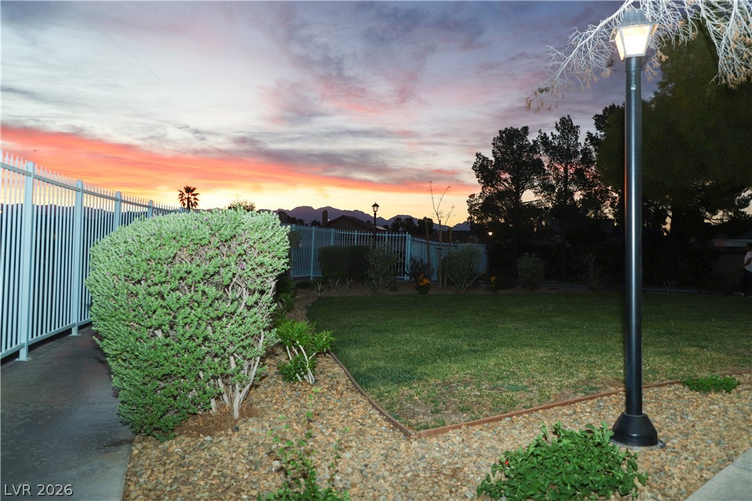 4861 South Torrey Pines Drive 106 Property Photo 92