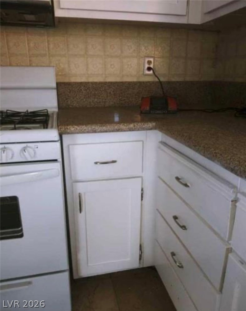 1936 St Lawrence Drive Property Photo 7