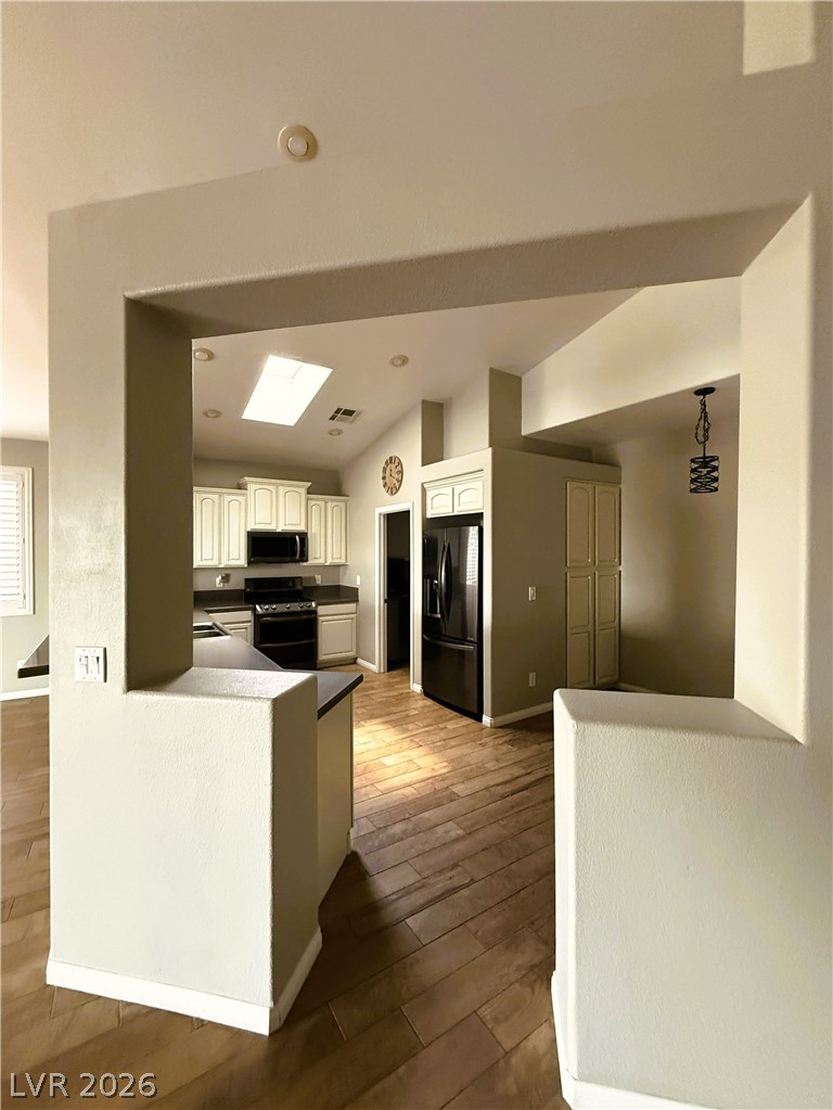 708 Leicester Street Property Photo 5