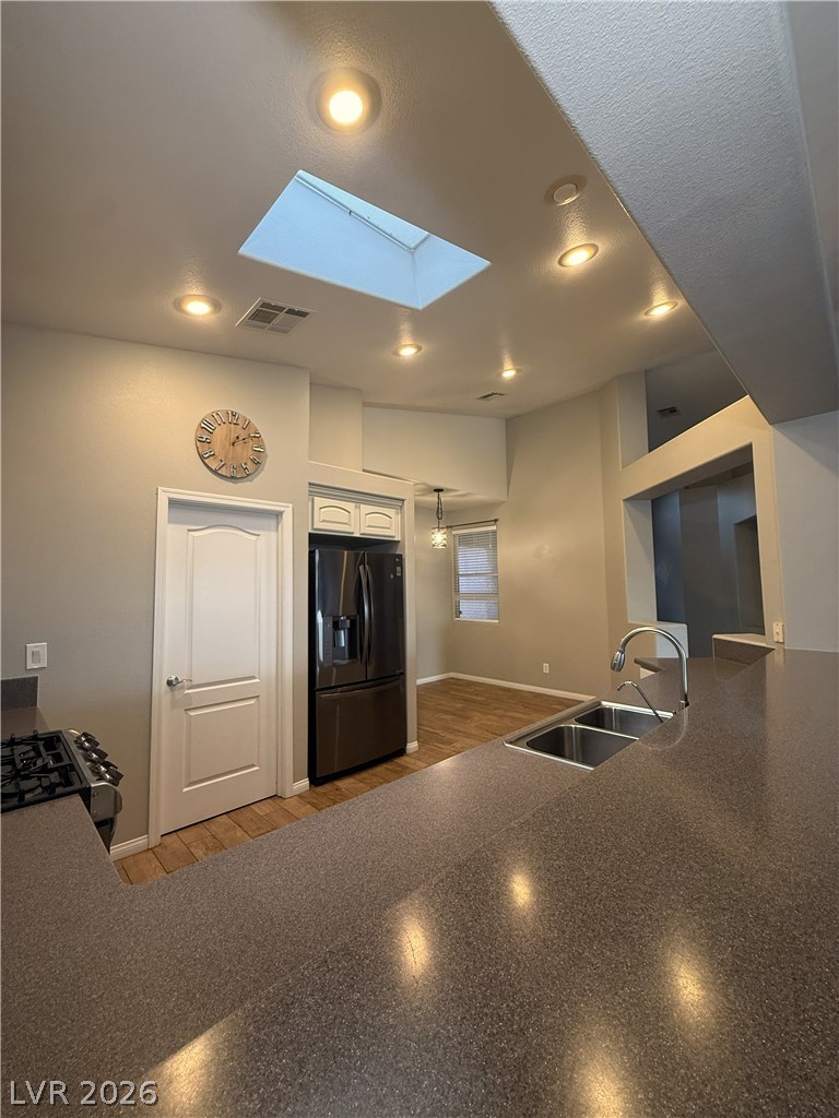 708 Leicester Street Property Photo 9
