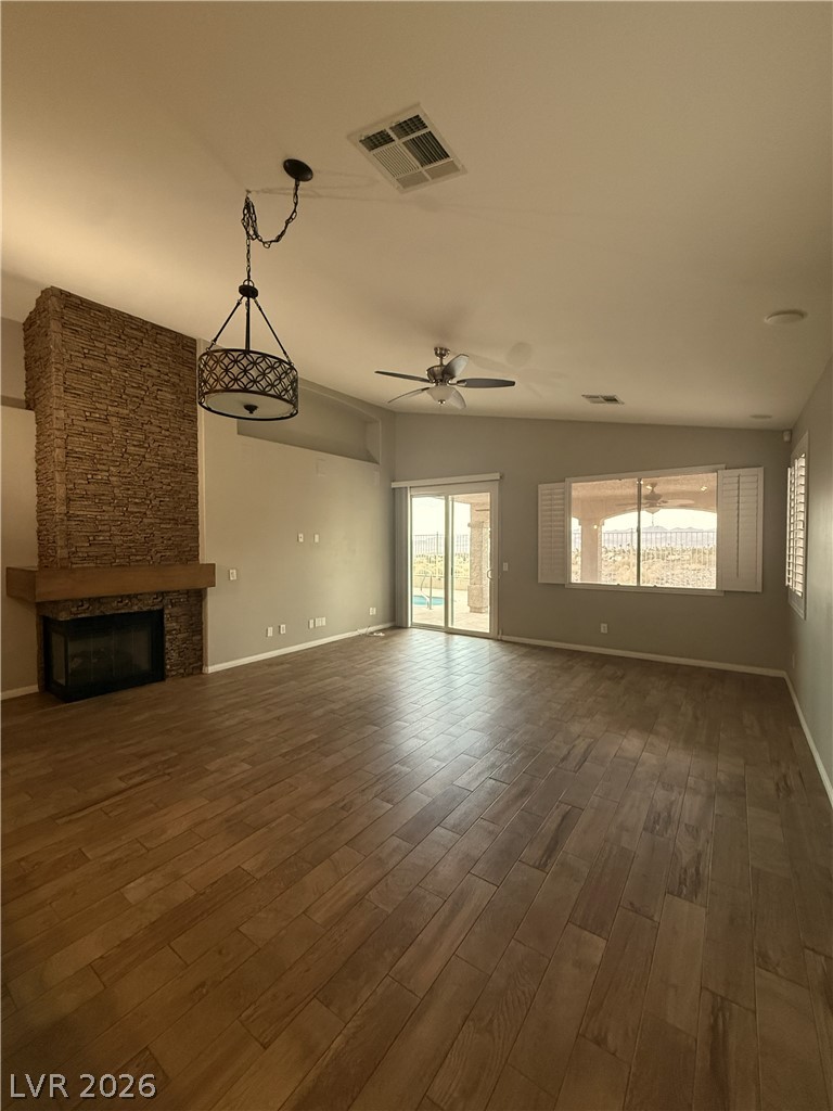 708 Leicester Street Property Photo 10