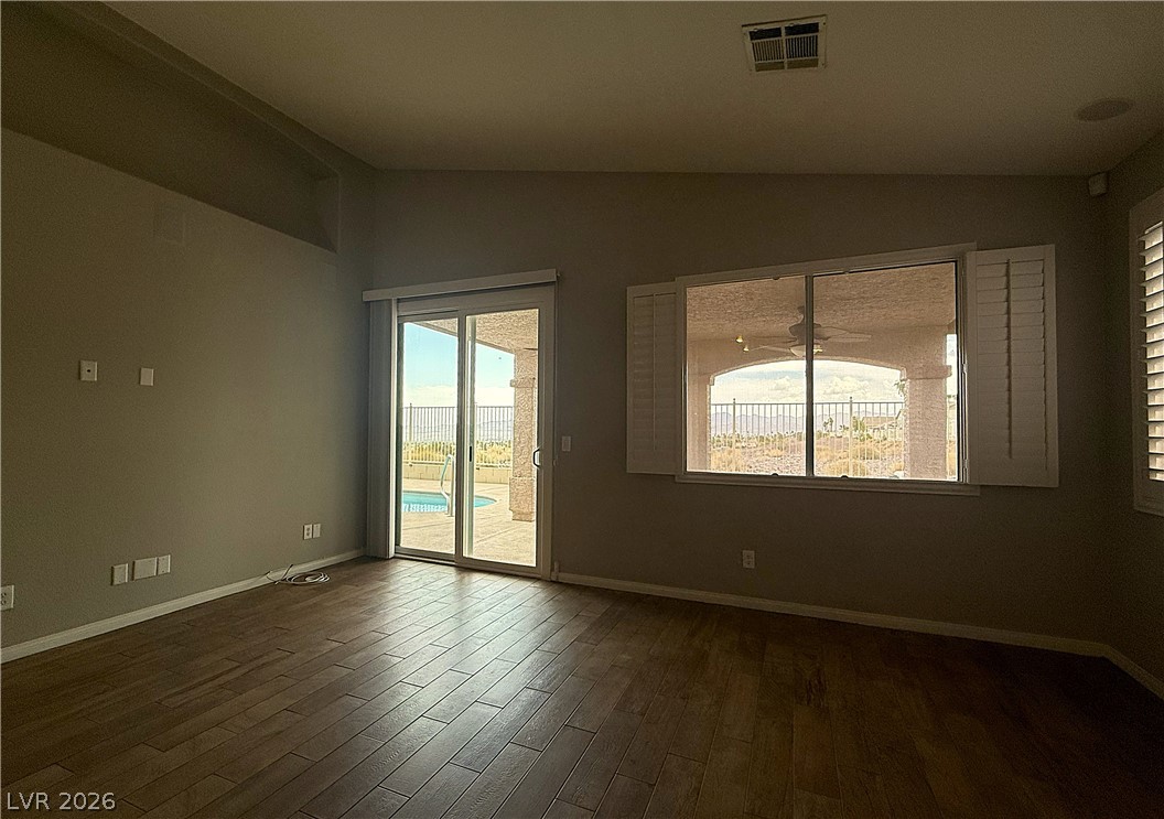 708 Leicester Street Property Photo 13