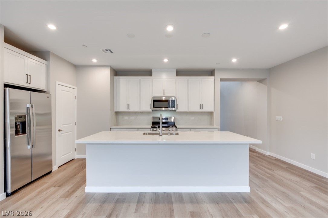 11898 Glide Reflection Avenue Property Photo 8