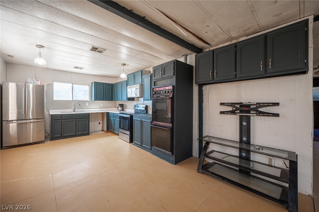 1160 Ricksue Street Property Photo 15