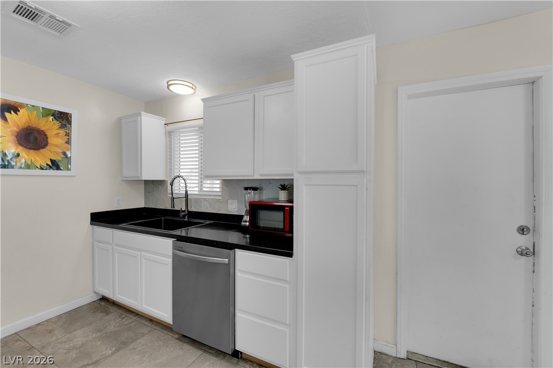 5280 Vicksburg Avenue Property Photo 10