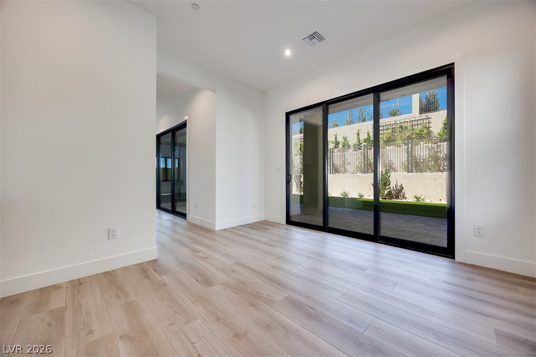 51 Parkwood Ridge Street Property Photo 16