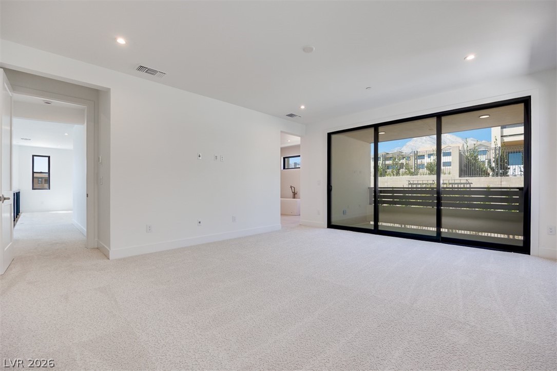 51 Parkwood Ridge Street Property Photo 32