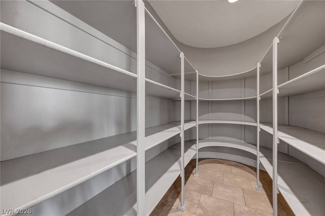 8113 Sapphire Bay Circle Property Photo 3