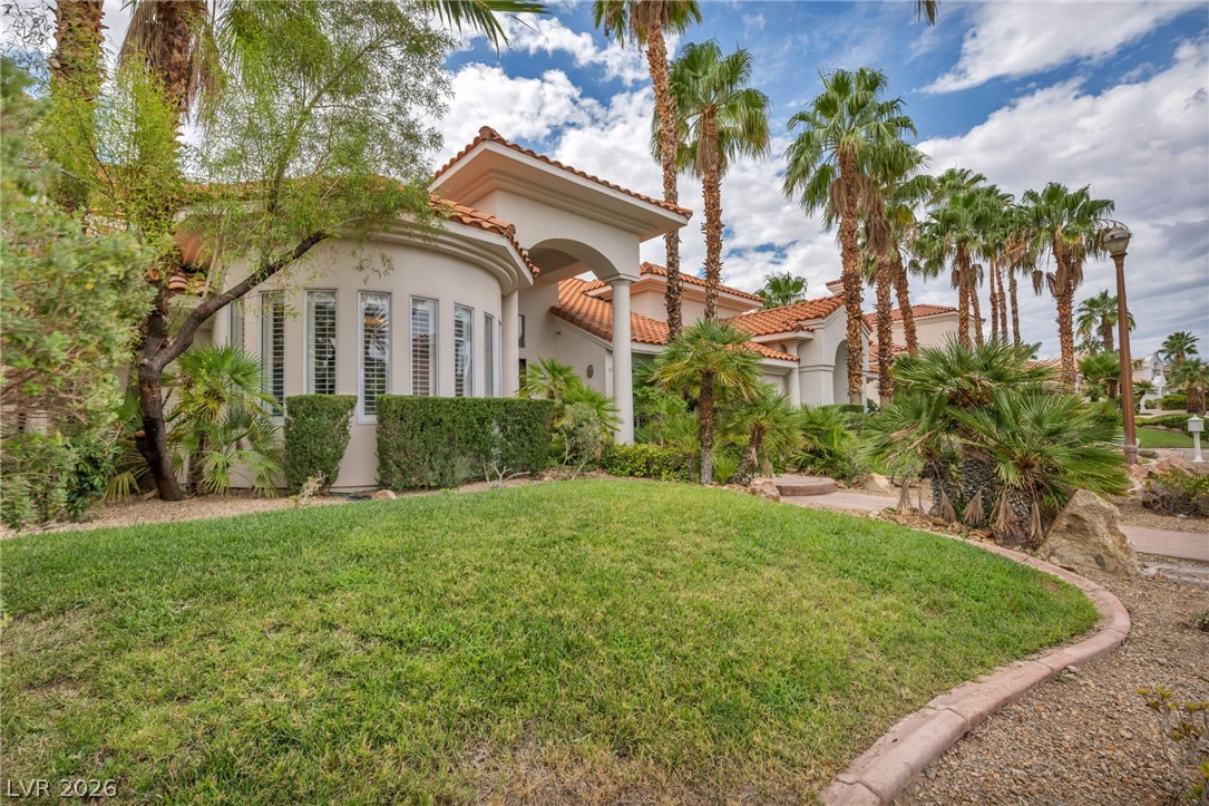 8113 Sapphire Bay Circle Property Photo 4