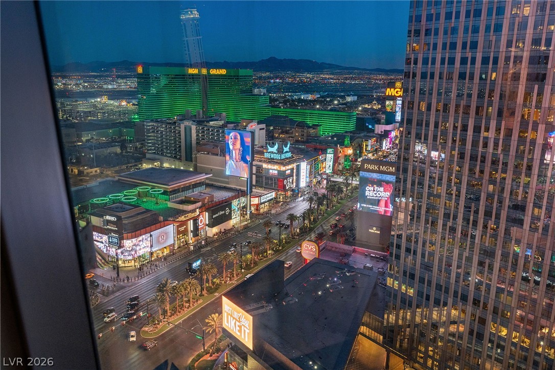 3722 South Las Vegas Boulevard 2402 Property Photo 4