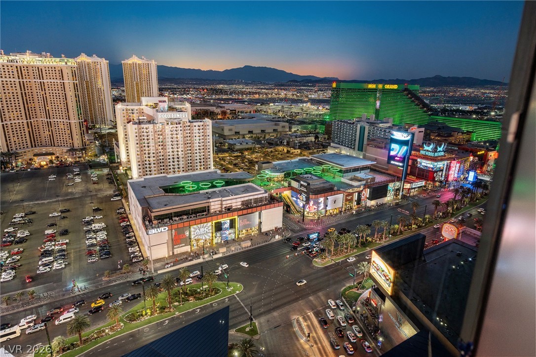 3722 South Las Vegas Boulevard 2402 Property Photo 5